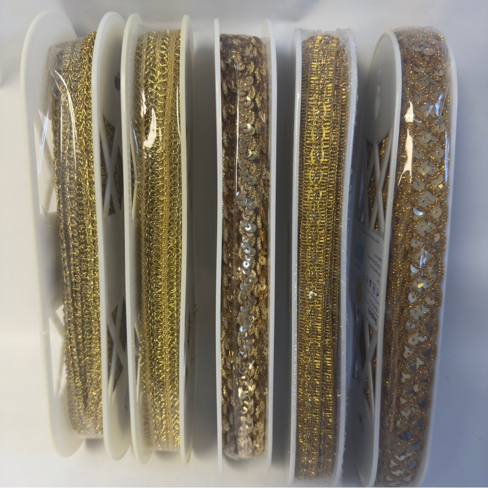 SIMPLICITY 5 Gold Sequin Ribbon NWT